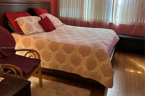 Condominio en venta en Pembroke Pines, Florida, 2 dormitorios, 104.05 m2 № 1953826 - foto 9