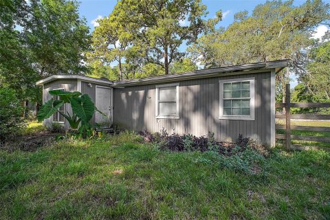 House in Silver Springs Shores, Florida 2 bedrooms, 100.61 sq.m. № 1673762 - photo 1