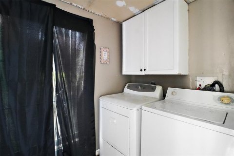 House in Silver Springs Shores, Florida 2 bedrooms, 100.61 sq.m. № 1673762 - photo 15