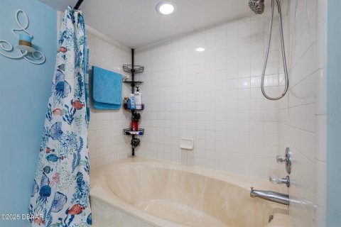 Condominio en venta en Daytona Beach, Florida, 2 dormitorios, 144.46 m2 № 1771027 - foto 25