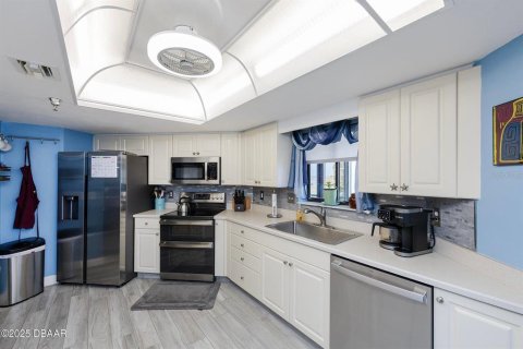 Condominio en venta en Daytona Beach, Florida, 2 dormitorios, 144.46 m2 № 1771027 - foto 13