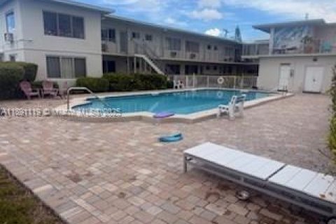 Condominio en alquiler en Miami Beach, Florida, 2 dormitorios, 77.11 m2 № 1948940 - foto 12