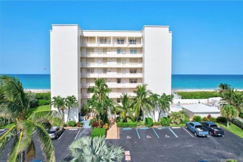 Condo in Jensen Beach, Florida, 2 bedrooms  № 2241885 - photo 28