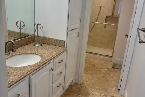 Condo in Jensen Beach, Florida, 2 bedrooms  № 2241885 - photo 10