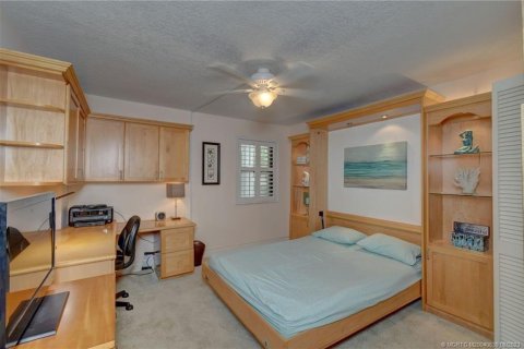 Condo in Jensen Beach, Florida, 2 bedrooms  № 2241885 - photo 12