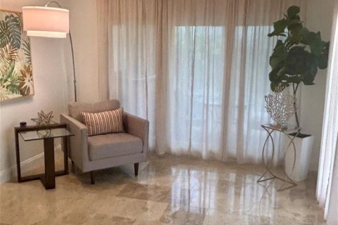 Condo in Jensen Beach, Florida, 2 bedrooms  № 2241885 - photo 16