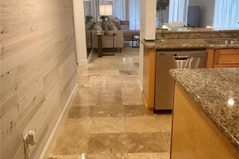 Condo in Jensen Beach, Florida, 2 bedrooms  № 2241885 - photo 2