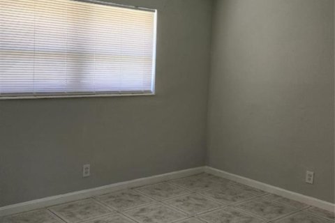 Immobilier commercial à vendre à Fort Lauderdale, Floride: 232.07 m2 № 2083165 - photo 12
