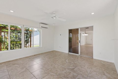 House in The Villages, Florida 3 bedrooms, 150.5 sq.m. № 1866258 - photo 19