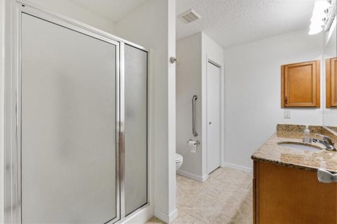 House in The Villages, Florida 3 bedrooms, 150.5 sq.m. № 1866258 - photo 23