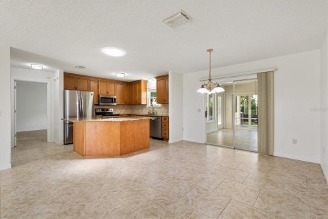 House in The Villages, Florida 3 bedrooms, 150.5 sq.m. № 1866258 - photo 11