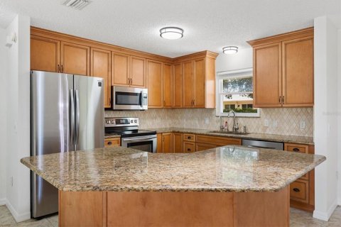 House in The Villages, Florida 3 bedrooms, 150.5 sq.m. № 1866258 - photo 13