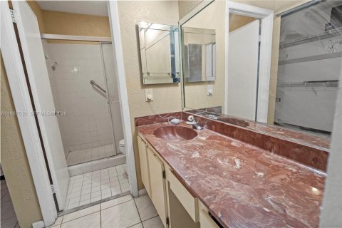 Снять в аренду виллу или дом в Тамарак, Флорида 2 спальни, 98.48м2, № 2028627 - фото 21