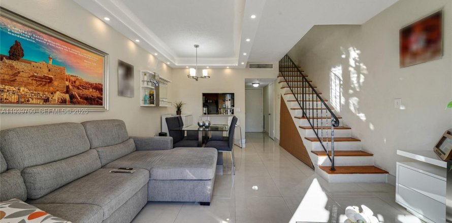 Кондоминиум с 1 спальней в Хайалиа, Флорида № 1997052