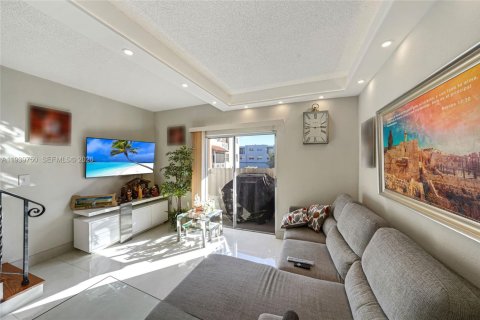 Купить кондоминиум в Хайалиа, Флорида 1 спальня, 75.25м2, № 1997052 - фото 8