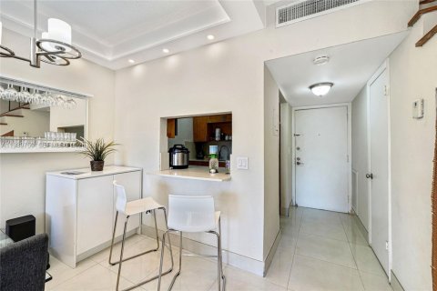 Купить кондоминиум в Хайалиа, Флорида 1 спальня, 75.25м2, № 1997052 - фото 9