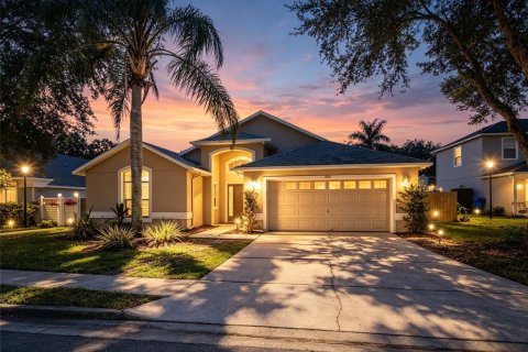 Casa en Oviedo, Florida 4 dormitorios, 186.55 m2 № 2157585