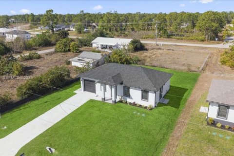 Купить виллу или дом в Лихай-Эйкерс, Флорида 3 спальни, № 2033194 - фото 28