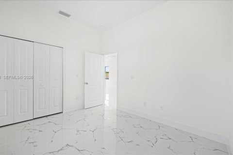 Купить виллу или дом в Лихай-Эйкерс, Флорида 3 спальни, № 2033194 - фото 20