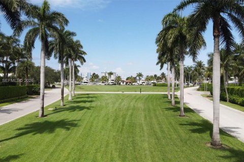 Кондоминиум с 1 спальней в Бэл-Харбор, Флорида № 2006259