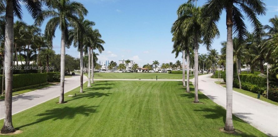 Кондоминиум с 1 спальней в Бэл-Харбор, Флорида № 2006259