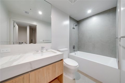 Copropriété à vendre à Miami, Floride: 2 chambres, 76.64 m2 № 1989747 - photo 10