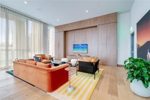 Copropriété à vendre à Miami, Floride: 2 chambres, 76.64 m2 № 1989747 - photo 30