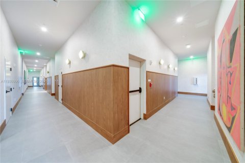 Copropriété à vendre à Miami, Floride: 2 chambres, 76.64 m2 № 1989747 - photo 27
