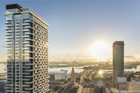Condo in Miami, Florida, 2 bedrooms № 1989747 - photo 1