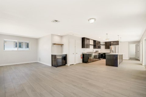 Copropriété à vendre à Riviera Beach, Floride: 15 chambres, 616.87 m2 № 2154420 - photo 21