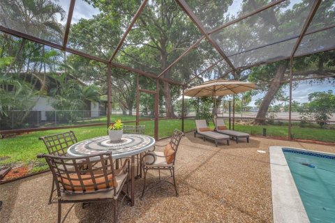 Villa ou maison à vendre à Plantation, Floride: 4 chambres, 272.58 m2 № 2287131 - photo 10