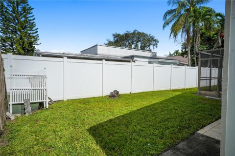 Casa en venta en Lauderhill, Florida, 3 dormitorios, 154.96 m2 № 1952719 - foto 4