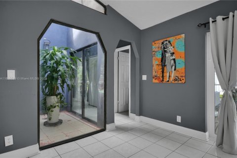 Casa en venta en Lauderhill, Florida, 3 dormitorios, 154.96 m2 № 1952719 - foto 25