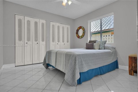 Casa en venta en Lauderhill, Florida, 3 dormitorios, 154.96 m2 № 1952719 - foto 29