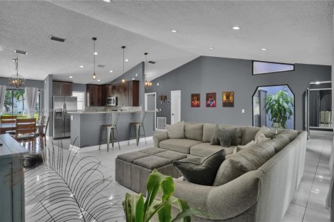 Casa en venta en Lauderhill, Florida, 3 dormitorios, 154.96 m2 № 1952719 - foto 8