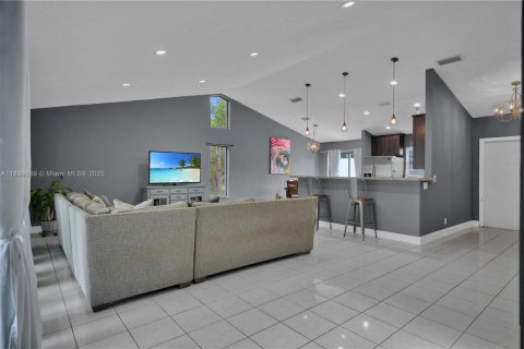 Casa en venta en Lauderhill, Florida, 3 dormitorios, 154.96 m2 № 1952719 - foto 28