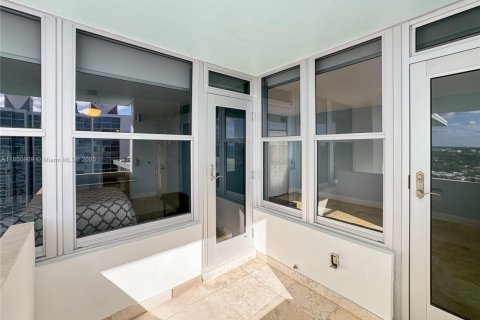 Condo in Miami Beach, Florida, 2 bedrooms  № 1854760 - photo 8