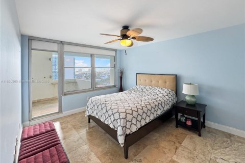Condo in Miami Beach, Florida, 2 bedrooms  № 1854760 - photo 28