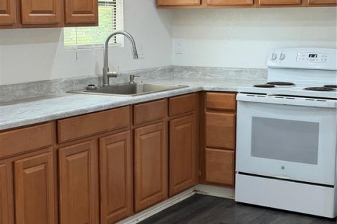 Apartment in Haines City, Florida 2 bedrooms, 62.43 sq.m. № 2389401 - photo 4