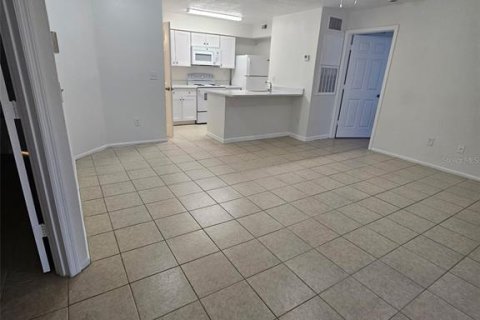 Copropriété à louer à Orlando, Floride: 2 chambres, 81.2 m2 № 1884639 - photo 2