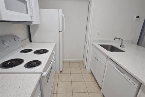 Copropriété à louer à Orlando, Floride: 2 chambres, 81.2 m2 № 1884639 - photo 3