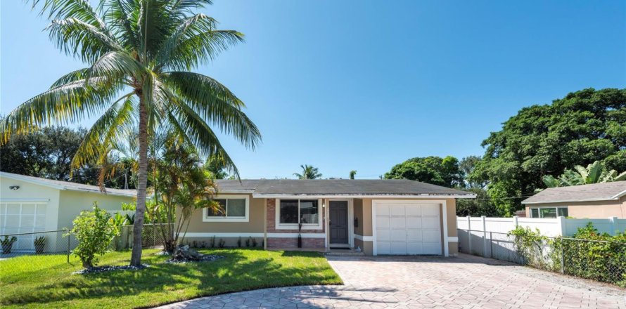 Villa ou maison à Hollywood, Floride 2 chambres, 133.78 m2 № 2407708