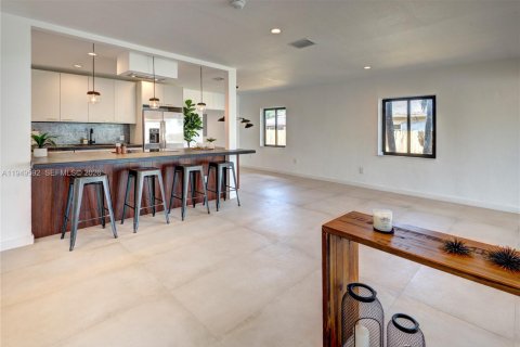 Купить виллу или дом в Майами, Флорида 4 спальни, 140.93м2, № 2005906 - фото 10