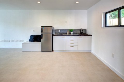 Купить виллу или дом в Майами, Флорида 4 спальни, 140.93м2, № 2005906 - фото 24