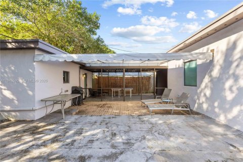 Купить виллу или дом в Майами, Флорида 4 спальни, 140.93м2, № 2005906 - фото 5