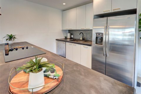 Купить виллу или дом в Майами, Флорида 4 спальни, 140.93м2, № 2005906 - фото 14