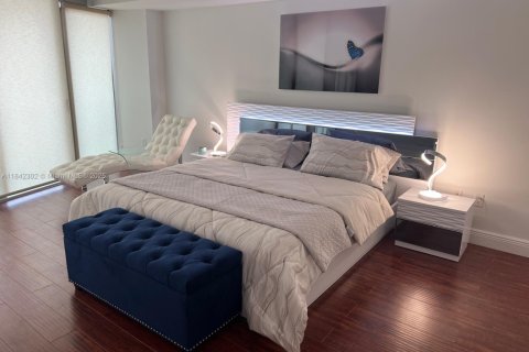 Condominio en venta en Miami, Florida, 1 dormitorio № 1844147 - foto 1
