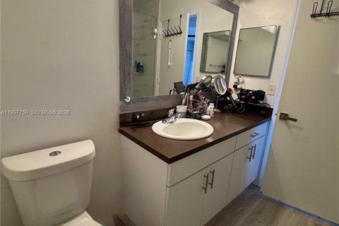 Townhouse in Weston, Florida 3 bedrooms, 135.73 sq.m. № 2059590 - photo 22