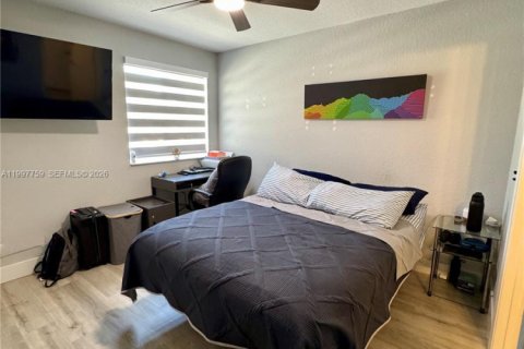 Townhouse in Weston, Florida 3 bedrooms, 135.73 sq.m. № 2059590 - photo 28