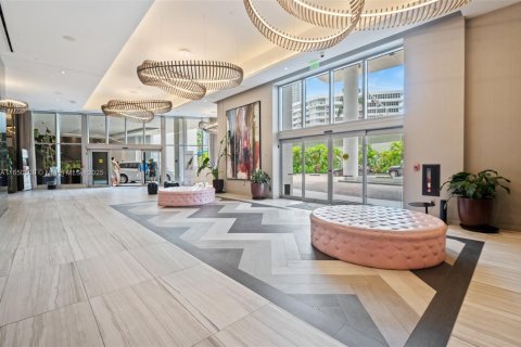 Condo in Hollywood, Florida, 2 bedrooms  № 1764957 - photo 24